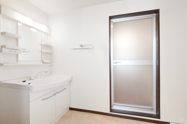 風呂場 脱衣所で使える暖房やヒーターのおすすめは 安全に使えるのがポイント Kurasu Labo 暮らすラボ