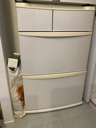 冷蔵庫の隙間収納
